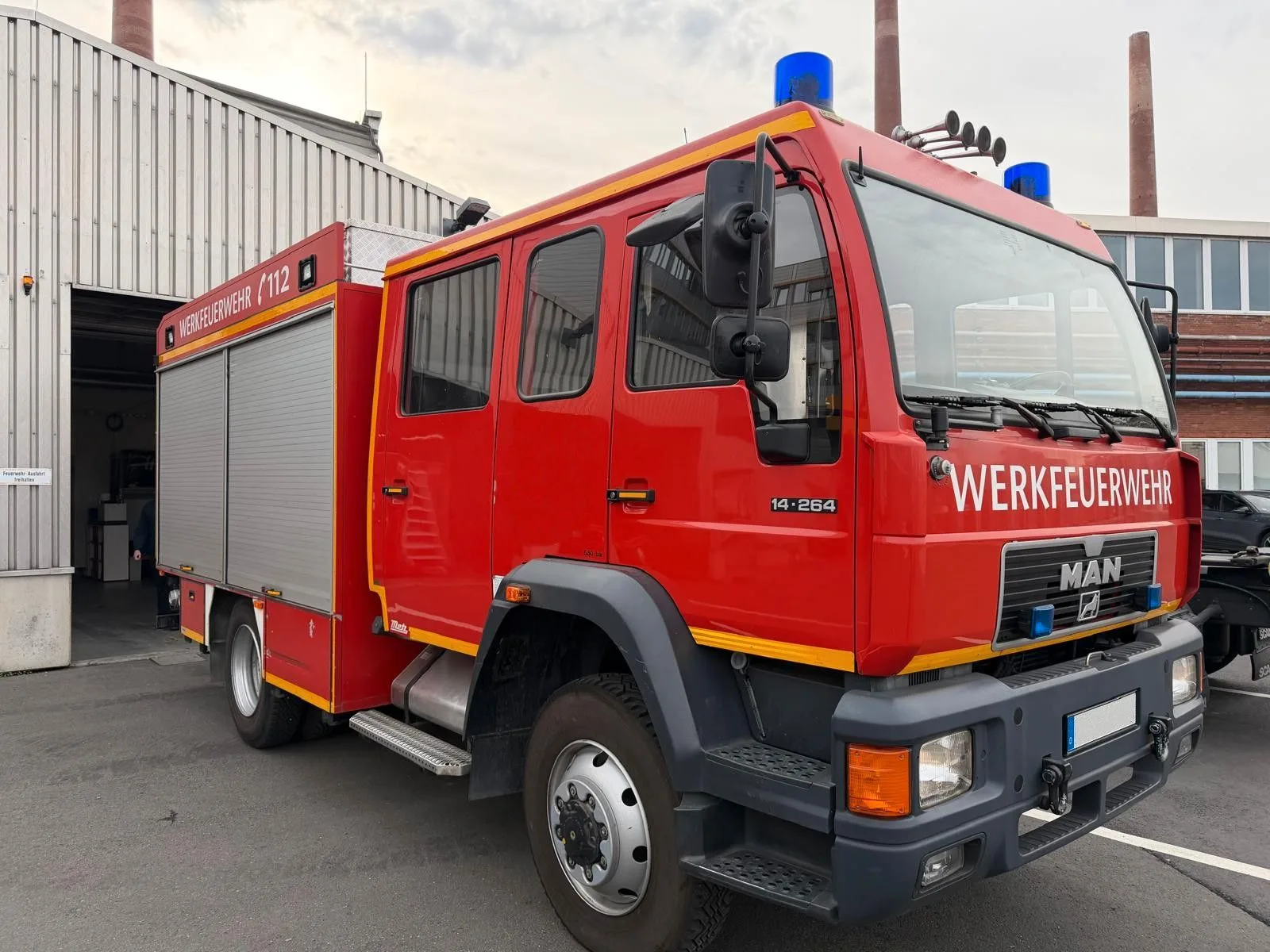 MAN 14.284 LF16 Tank, EZ 12/1999 — x-automobile Sonthofen